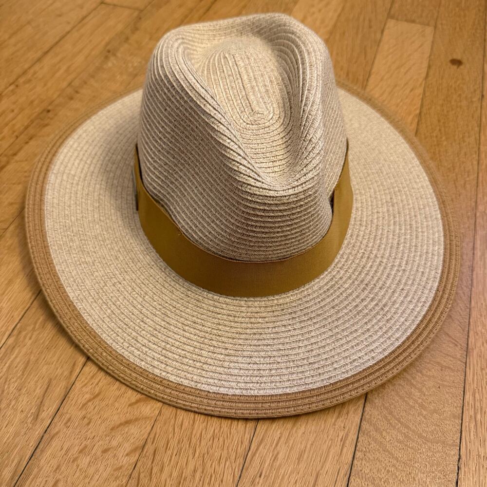 Carkella Lauren Packable Hat NWT